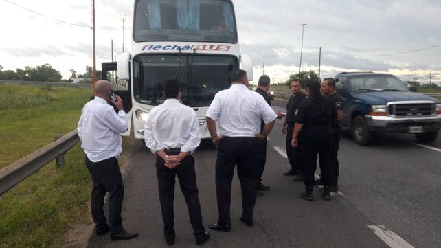 Dos colectivos fueron atacados a balazos a la salida de Santa Fe