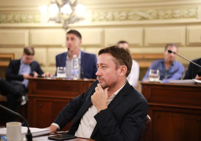 El senador Motta sostiene que en la provincia se deben renovar los cargos cada cuatro años.