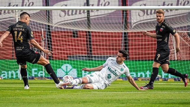 Colón y Sarmiento empataron 1 a 1 en Santa Fe.