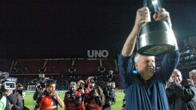 Los premios que espera Colón por el Trofeo de Campeones