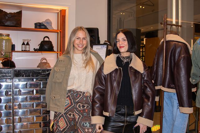 María Dana y Josefina Pedras