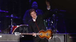 Paul McCartney cautiv&oacute; con su magia beatle a un colmado estadio de River