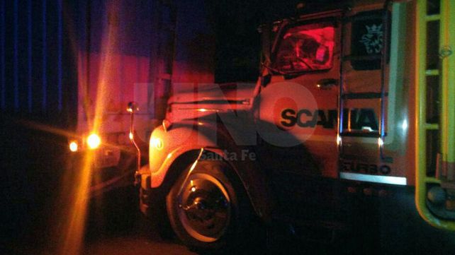 Chocaron tres camiones en la localidad de San Lorenzo y murió uno de los choferes