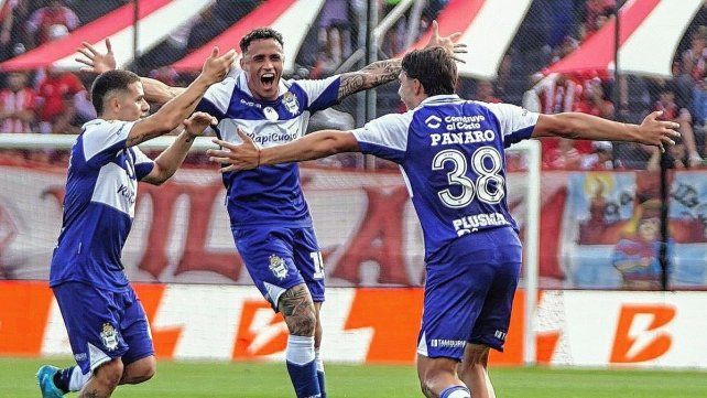 Gimnasia festejó de visitante y ahora va con su clásico rival.