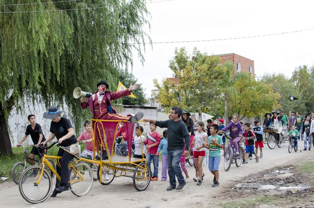 Vecinos de Villa Hipódromo se sumaron a la Orden de la Bicicleta