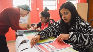 Cerraron los comicios y empiezan a conocerse los primeros resultados del escrutinio