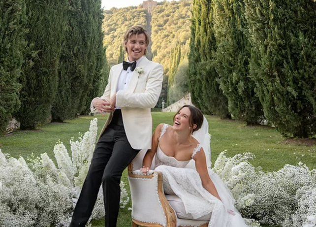 Millie Bobby Brown compartió fotos de su casamiento con el hijo de Bon Jovi