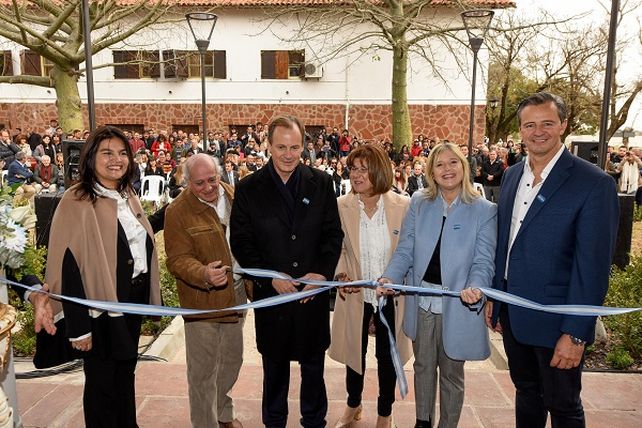 Bordet inauguró el Museo Provincial Hogar Escuela Eva Perón de Paraná