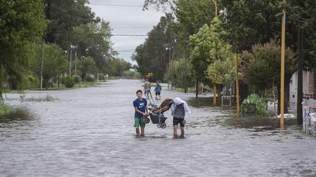Unas 1.000 familias perdieron todo en Arroyo Seco por las inundaciones