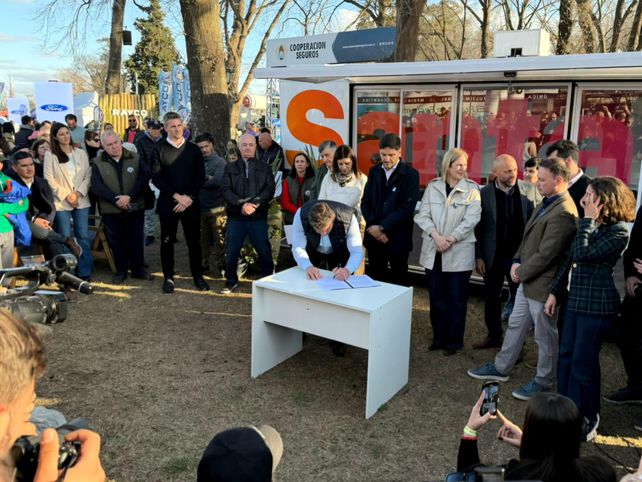 “Esta firma subraya el compromiso asumido en la búsqueda de soluciones para la comunidad”