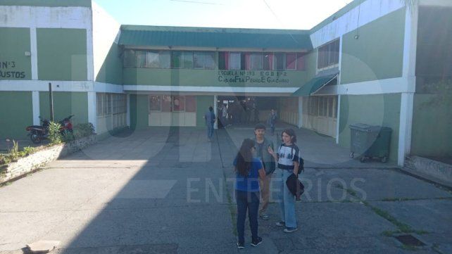 ESCUELA PEDRO GIACHINO. Elecciones 2025: Los ciudadanos votan en las escuelas entrerrianas ESCUELA PEDRO GIACHINO. Elecciones 2025: Los ciudadanos votan en las escuelas entrerrianas