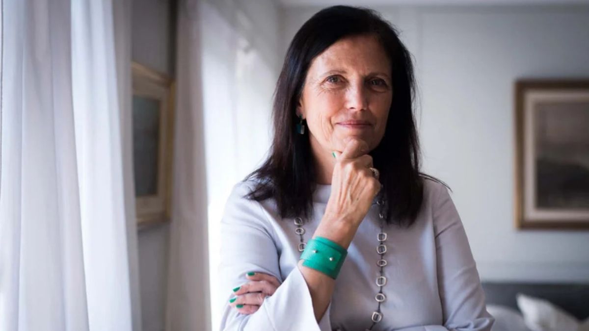 La novela Elena sabe de Claudia Piñeiro fue elegida finalista del International Booker Prize La novela Elena sabe de Claudia Piñeiro fue elegida finalista del International Booker Prize
