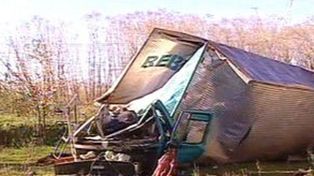 Cay&oacute; un cami&oacute;n del puente Zarate-Brazo Largo