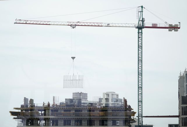 La construcción de edificios viene con un marcado descenso desde 2013