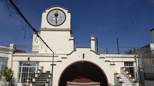 Escenario ideal. El majestuoso edificio con la imponente terraza fue inaugurado en 1927. En febrero contraerán&nbsp; enlace 10 parejas.