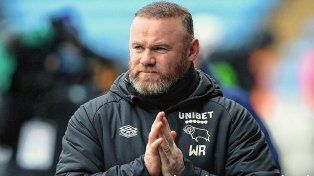 Wayne Rooney reveló que sufrió alcoholismo.