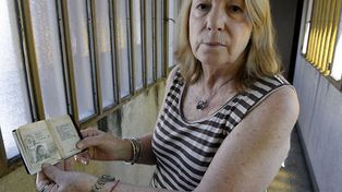 Una mujer no puede tramitar su DNI porque no registran sus huellas dactilares