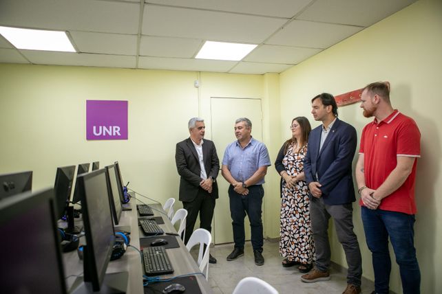El rector de la UNR