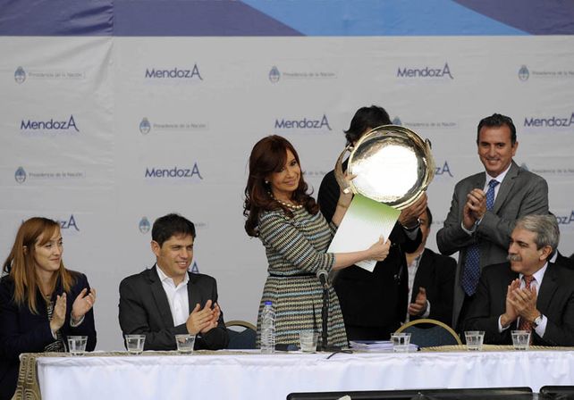 Cristina: La vida se protege con políticas públicas