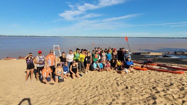 Iniciaron su aventura desde la playa de Villa Urquiza.