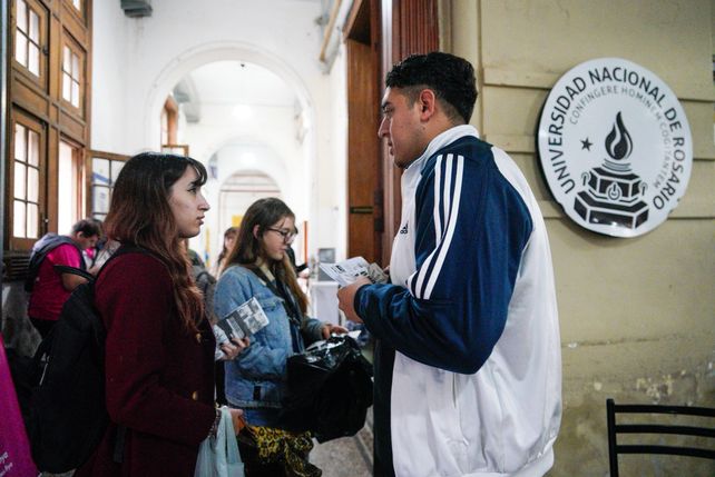 Elecciones en la UNR: votan representantes para la conducción de los centros de estudiantes