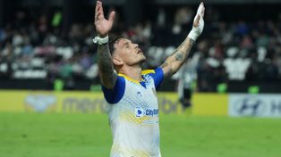 Enzo Copetti marcó dos veces esta semana, pero el segundo gol sirvió para que Central ganara en Paraguay por la Copa Libertadores.
