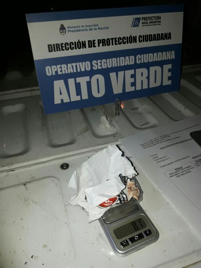 Alto Verde: cayeron presos dos muchachos con marihuana en un control de Prefectura Naval