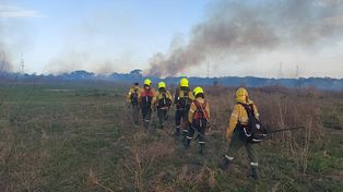 Incendios: se logró contener el foco lindante al Túnel