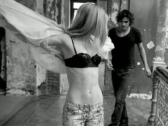 El sensual destape de la hija de Mick Jagger