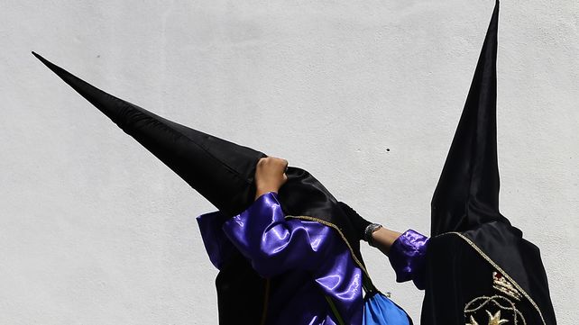 Imágenes de la procesión de Semana Santa alrededor del mundo