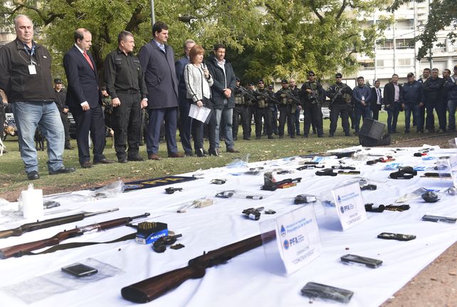 Incautaron 22 armas en allanamientos por los ataques a edificios judiciales