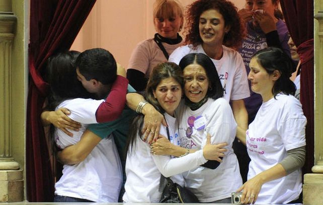 Hubo mucha emoción en los palcos de la Cámara tras la histórica votación.