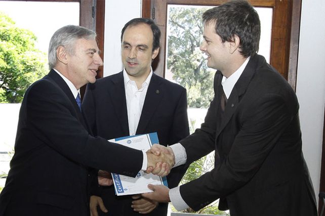 El Tribunal de Cuentas Municipal, primero en el país en obtener la certificación ISO 9001