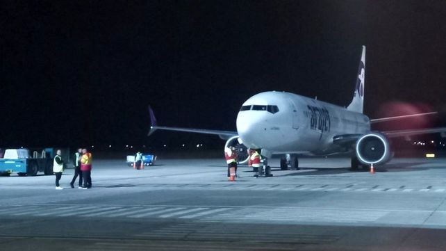 El primer vuelo de Arajet desde Rosario a Punta Cana partió de madrugada.