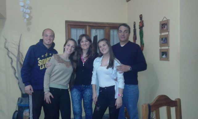 Recordar y conmemorar su vida.&nbsp;Esta foto fue extraída del perfil de Facebook de Giuliana. Se la ve junto a sus padres. Allí