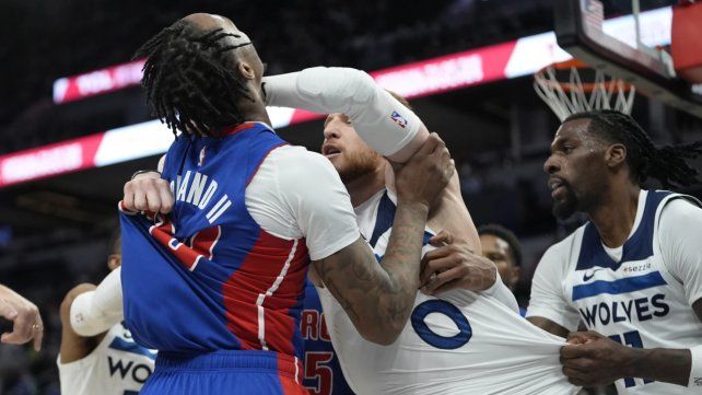 Minnesota Timberwolves y Detroit Pistons protagonizaron una brutal pelea en la NBA.