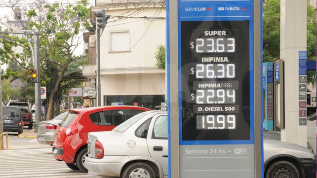 Las petroleras analizan una nueva suba en el precio de las naftas