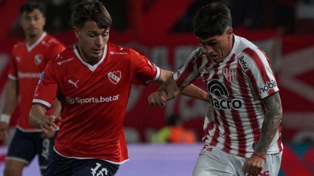 Instituto viene de golear a Independiente y es líder en su grupo en el torneo Clausura. El presidente del club defiende los torneos de 30 equipos.