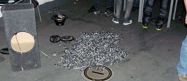En Río Cuarto. Los procedimientos permitieron incautar “tizas” de cocaína ocultas en parlantes.