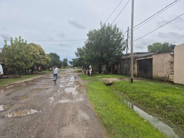 Apresaron a un hombre de 37 años que golpeó en la cabeza con una barreta de hierro al delincuente que entró a robar a su casa