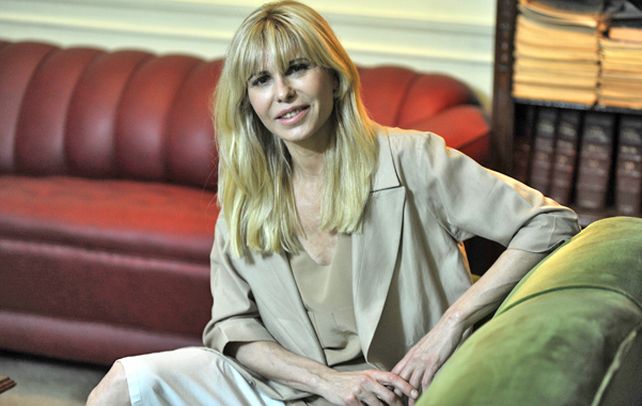 Karina destacó la personalidad de Scioli y pidió que “la gente no le cargue diferencias que hayan tenido con el gobierno”. (Francisco Guillén / La Capital)