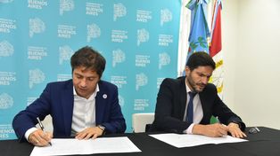 Axel Kicillof y Maximiliano Pullaro firmaron en marzo pasado, en la ciudad de San Nicolás, una serie de convenios referidos a seguridad y narcotráfico.