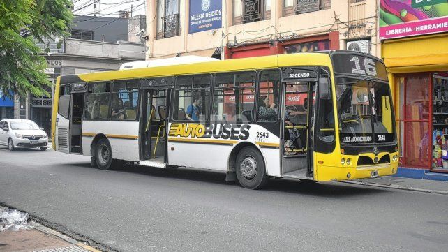 Este miércoles hay paro de transporte en Santa Fe por la falta de pago a choferes nucleados en UTA