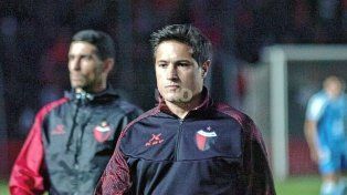 El DT de Colón Ezequiel Medrán decidió que recién seis horas antes de los partidos se de a conocer la lista de convocados.