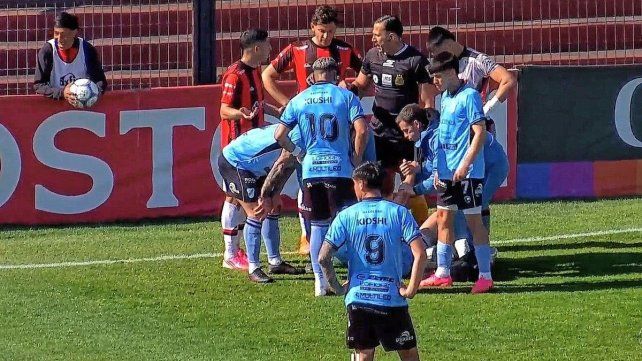 Patronato sufre en el primer tiempo ante Temperley.