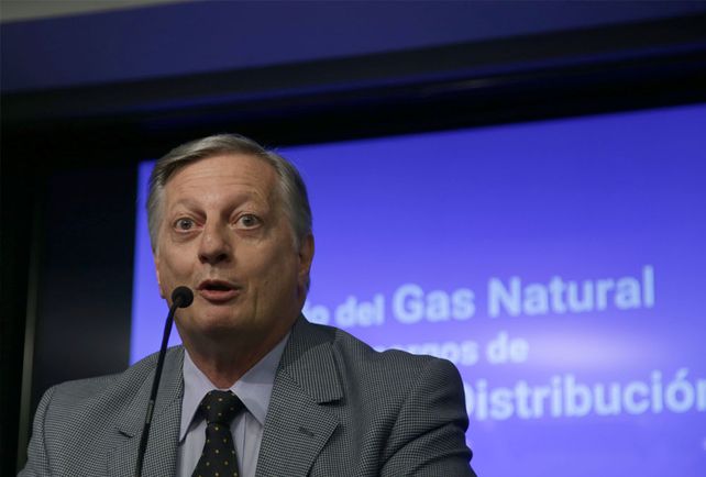 Aranguren dijo que los aumentos de tarifas en 2018 serán mucho más moderados