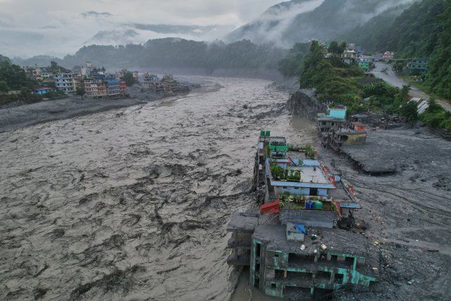Nepal se encuentra en alerta por posibles nuevas inundaciones