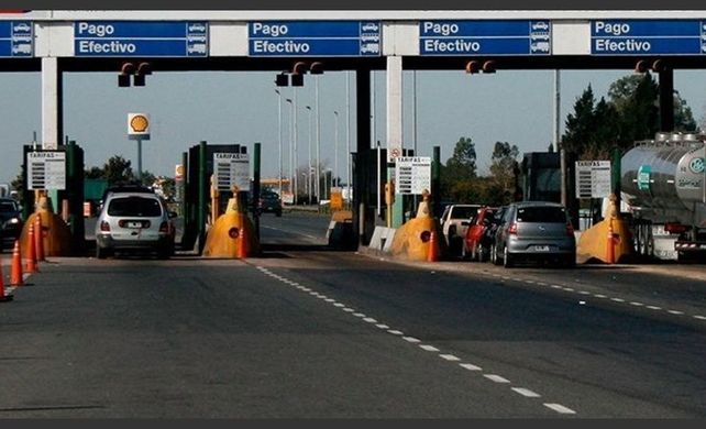 La provincia dispuso un aumento del 30% de la tarifa de peaje en la autopista Rosario-Santa Fe. 