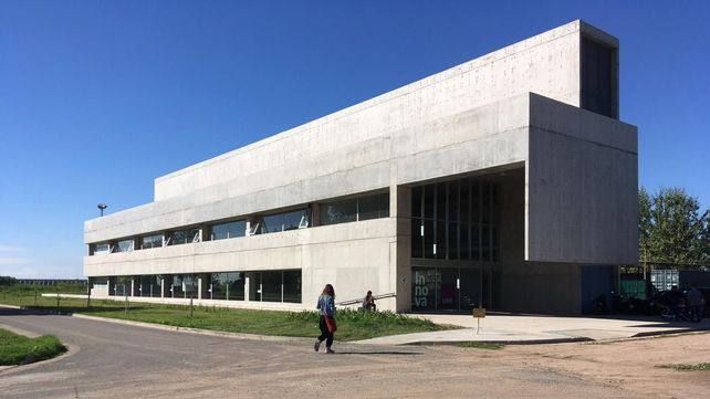 Este es el edifidicio UNR Innova donde funcionará la incubadora.