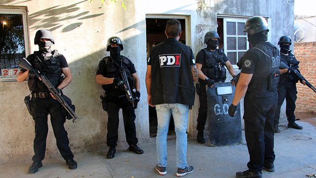 Seis detenidos, plantas de marihuana y un revolver secuestrado en Santo Tomé